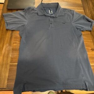 Men's arc’teryx polo size small blue arc’teryx short sleeve